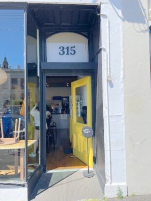 Moon Mart – Amazing food and service!